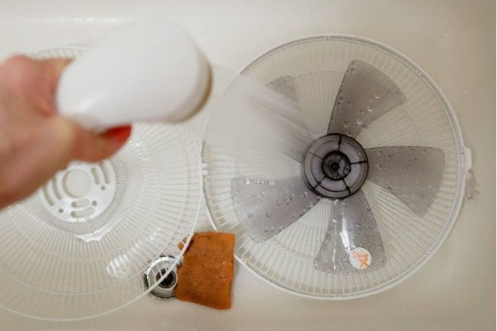 hvordan vaske kjøkkenvifte